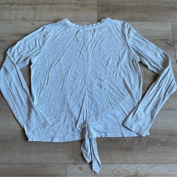 Jackson Rowe rosebud long sleeve teeshirt in stoned size small - Picture 2 of 5